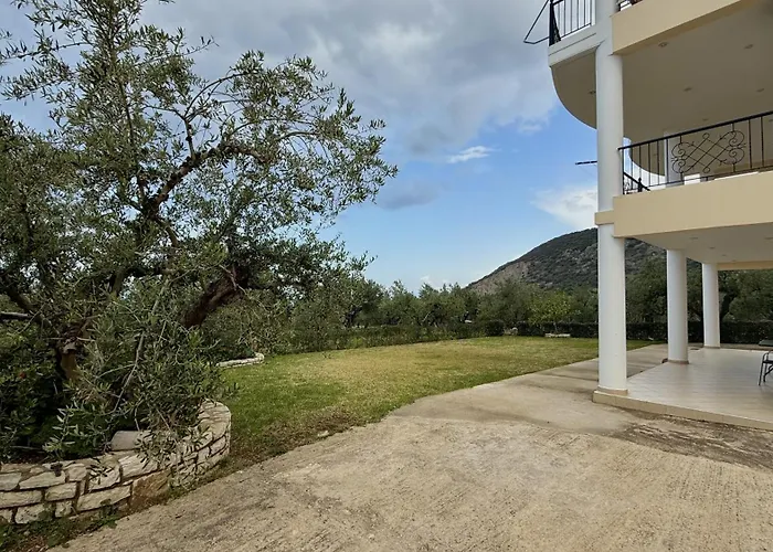 Village Heaven * Kyparissia